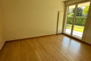 Co-exclusivité - Appartement rez-de-jardin à Florissant