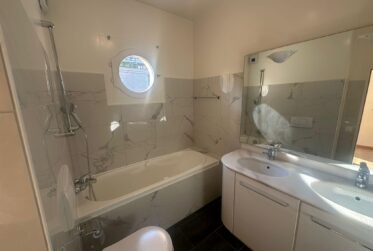 Co-exclusivité - Appartement rez-de-jardin à Florissant