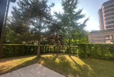Co-exclusivité - Appartement rez-de-jardin à Florissant
