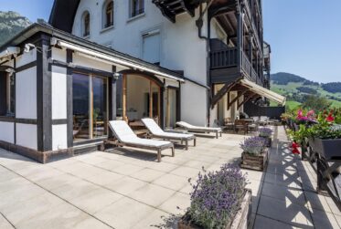 Superbe appartement de standing avec terrasse et vue.