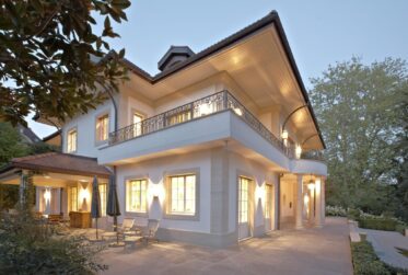 Superbe propriété à deux pas du lac