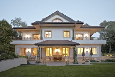 Superbe propriété à deux pas du lac