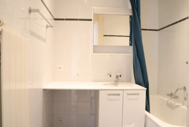 Appartement avec potentiel d’aménagement en 5 pièces, à Acacias.