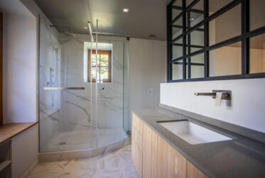 Superbe attique de charme avec vue panoramique sur le lac et le Mont-Blanc