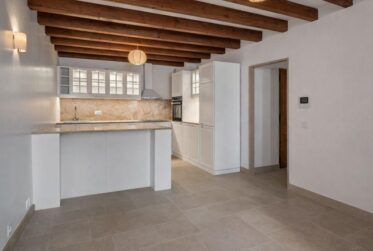 Appartement de 4,5 pièces entièrement rénové à Collonge-Bellerive