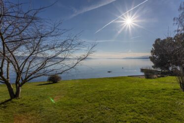 Propriété pieds dans l'eau avec potentiel d'agrandissement.