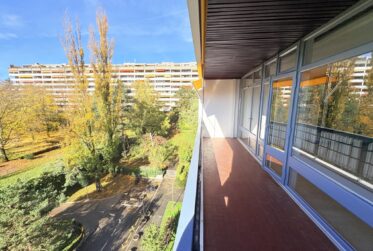Appartement 5 pièces entièrement rénové - Avenue de Budé