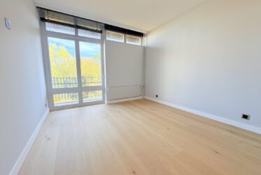 Appartement 5 pièces entièrement rénové - Avenue de Budé