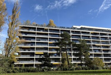 Appartement 5 pièces entièrement rénové - Avenue de Budé